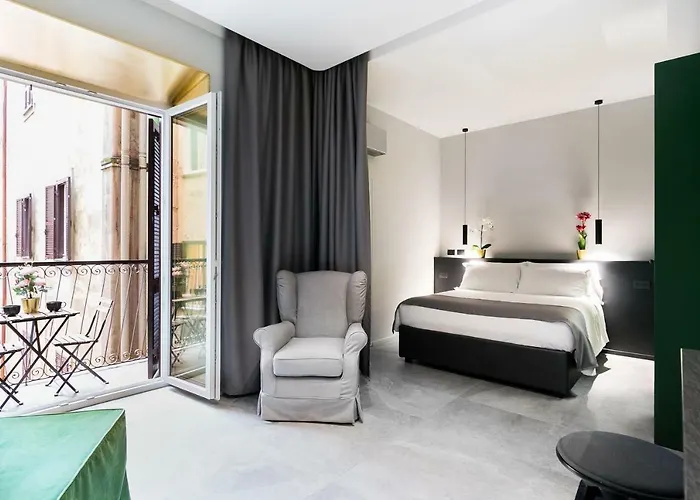 Etruscan Luxury *
